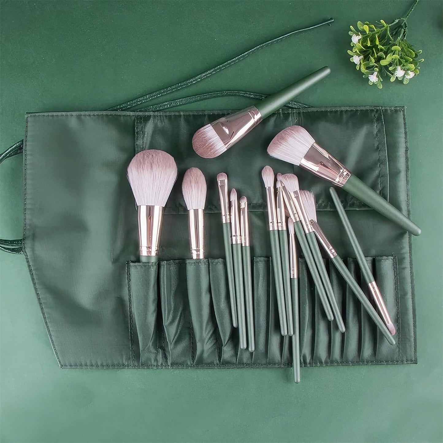 Makeup Brushes Makeup Brush Set Professional - 14 PCS Foundation Concealer Eye Shadow Brush, Contour Brush Make Up Brushes Kit, Travel Cosmetic Brush with Green Makeup Bags